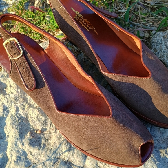VTG, Sz 11 , Re-Mix Vintage Shoes, Los Angeles, brown suede peep toe sling backs - Picture 10 of 11
